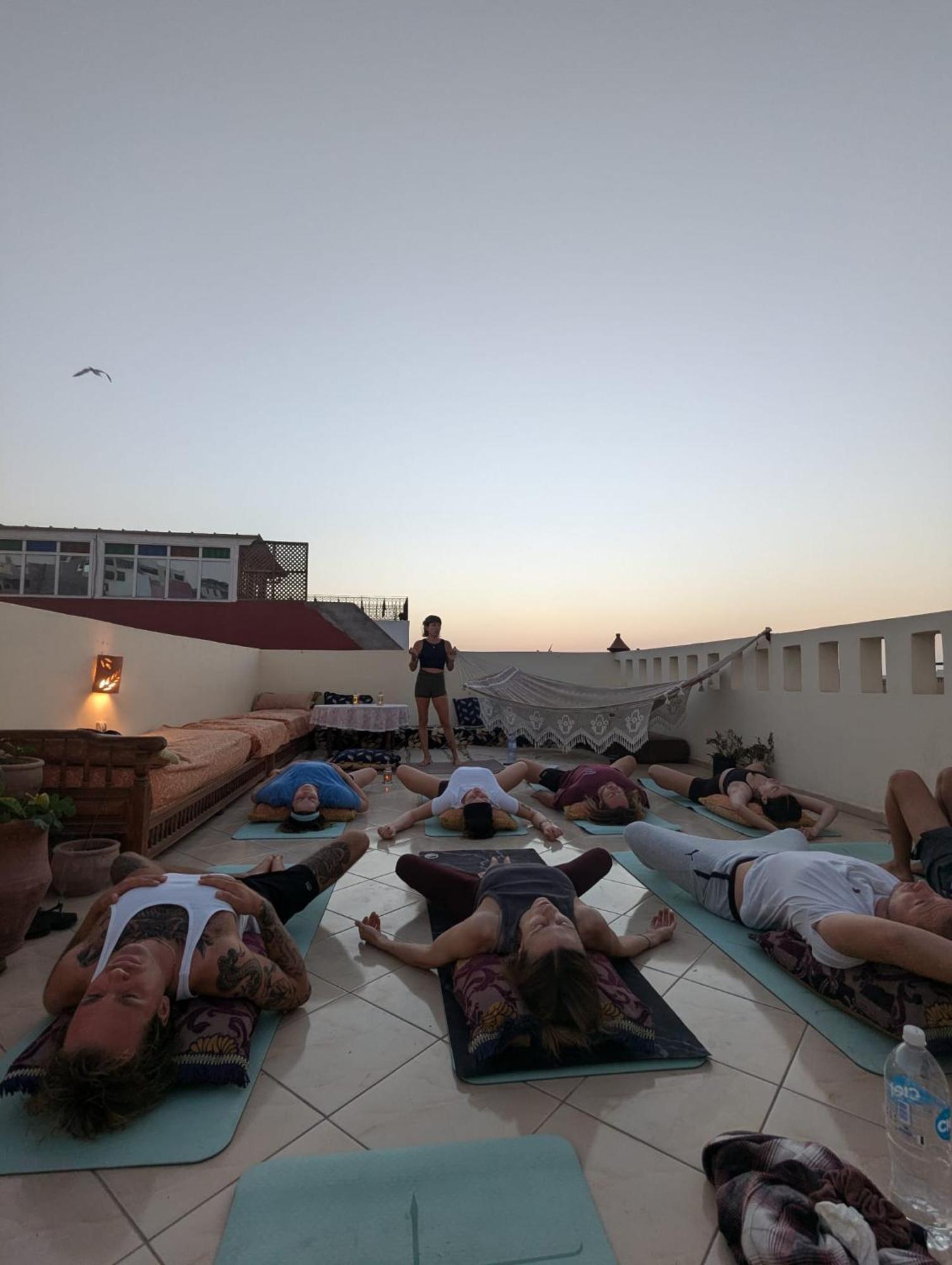 Chill Surfer Hostel Tamraght Exteriör bild